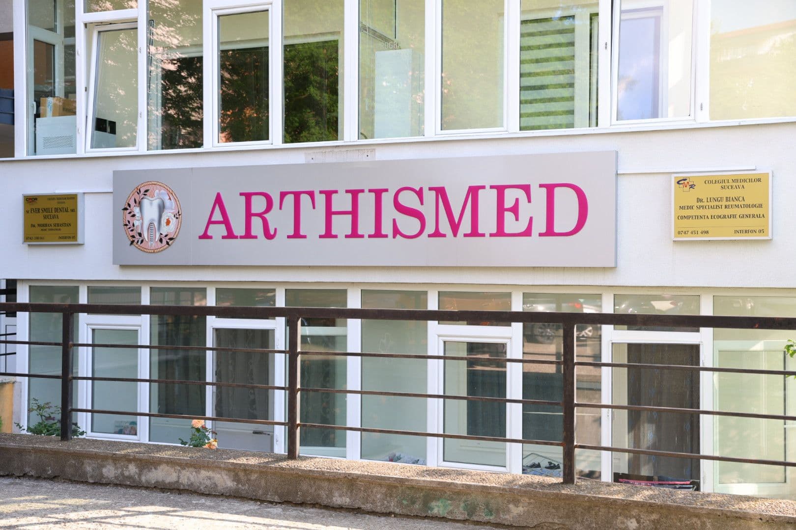 Clinica Arthismed — Bd. George Enescu nr. 36A, Suceava
